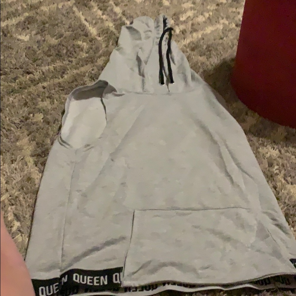 Grey tank